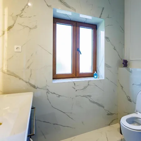 Dom wakacyjny Olivia Cabrunici